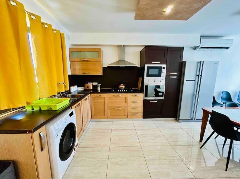 Duplex Whiskey Home 200M Away From The Sea And The Square San Pawl il-Baħar Eksteriør billede